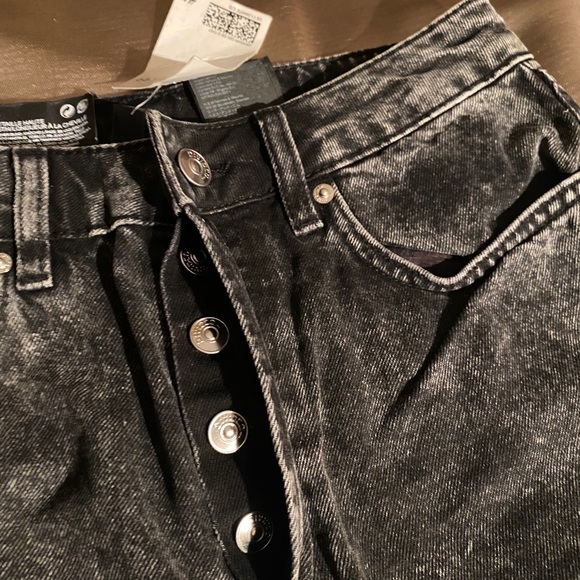 High Waist Mom Jeans - Picture 4 of 7